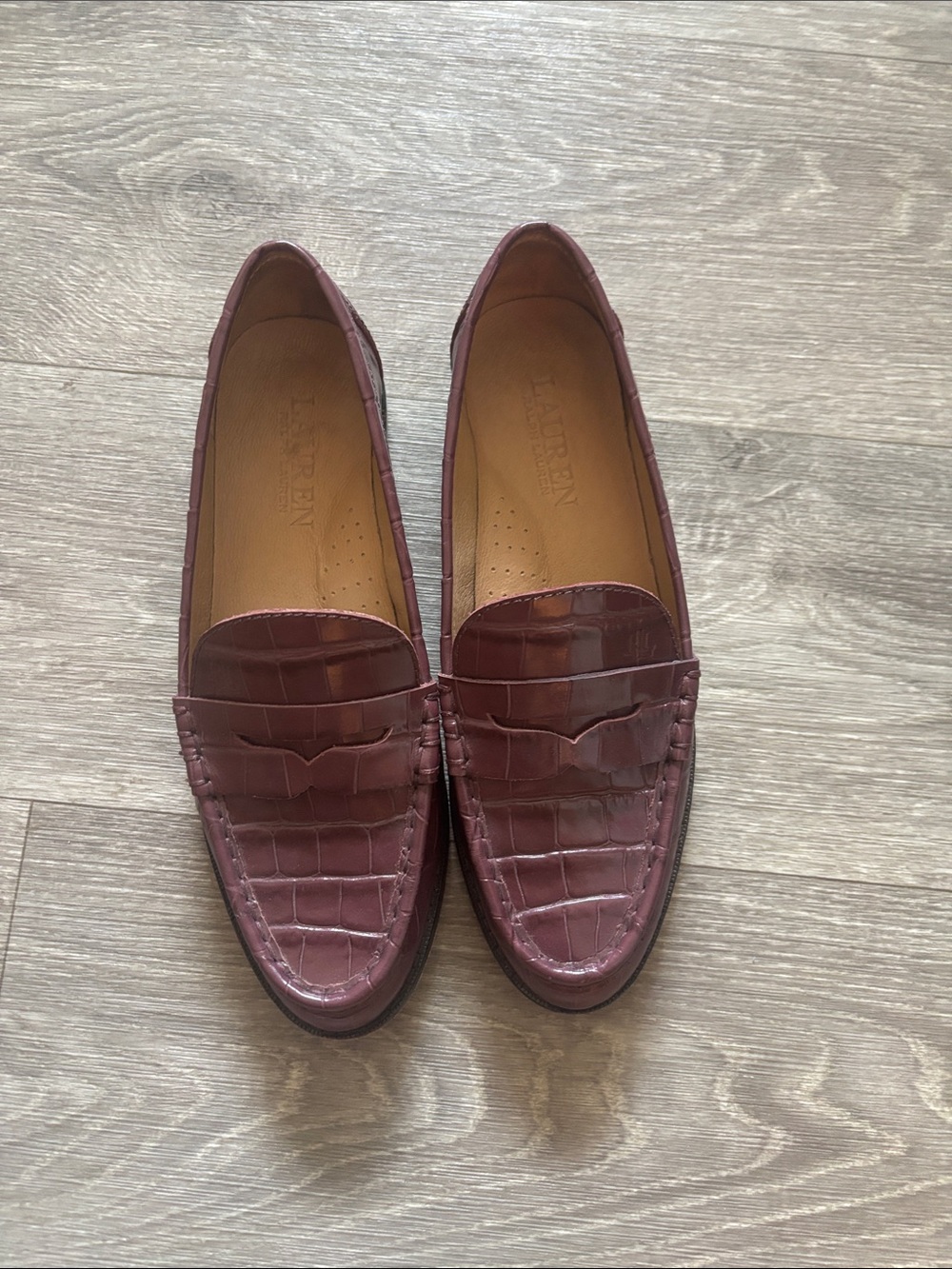 Lauren Ralph Lauren Croc-Embossed Penny Loafers - Wine sz 7